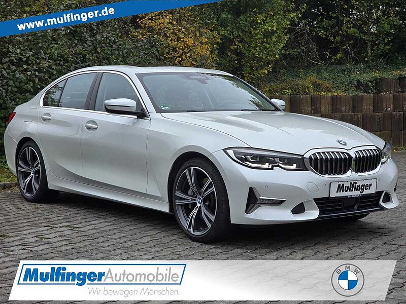 BMW 330d Luxury Sports. LiveP. DrivP. ACC KomfZ. Fin.355 330 Bluetooth Navi LED Vollleder Klima PDC el. Fenster