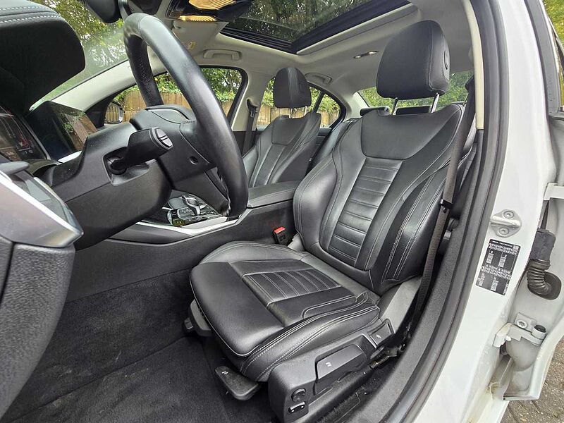 BMW 330d Luxury Sports. LiveP. DrivP. ACC KomfZ. Fin.355 330 Bluetooth Navi LED Vollleder Klima PDC el. Fenster