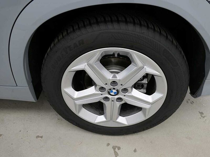 BMW X2 xDrive20d M Sport ACC HUD IconGlow. SuView. AHK Sportpaket Bluetooth Navi LED Vollleder Klima PDC el. Fenster