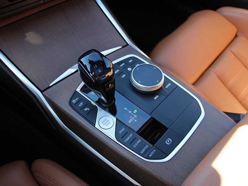 BMW 330d xDr. M Sport M Sitz 360° Standh. AHK Glasd 330