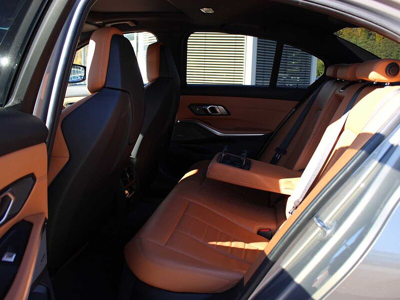 BMW 330d xDr. M Sport M Sitz 360° Standh. AHK Glasd 330