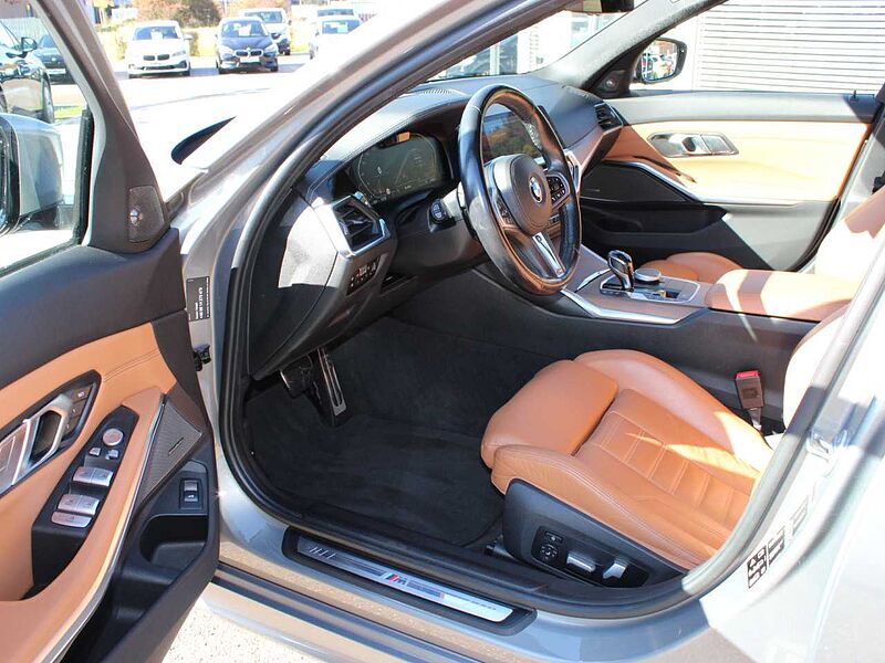BMW 330d xDr. M Sport M Sitz 360° Standh. AHK Glasd 330
