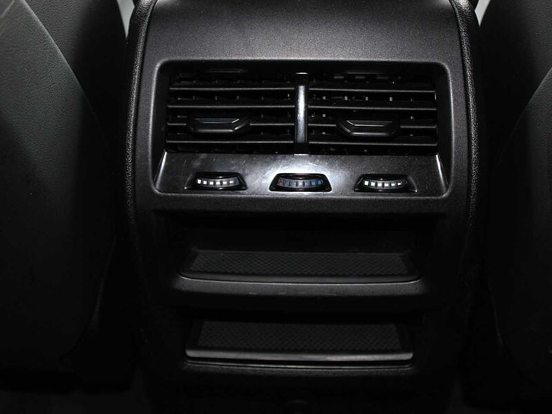 BMW X6 x30d M Sport Iconic M Auspuff 360° HUD Park+