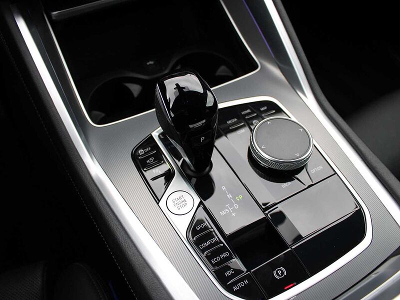 BMW X6 x30d M Sport Iconic M Auspuff 360° HUD Park+