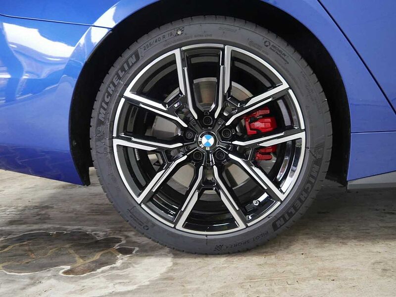 BMW 430d xDr. GC. M Sport Pro HUD ACC P+ GlasD. H/K 19' 430 Gran Coupé 19' Sportpaket Bluetooth Navi LED Klima Aktivlenkung PDC el. Fens