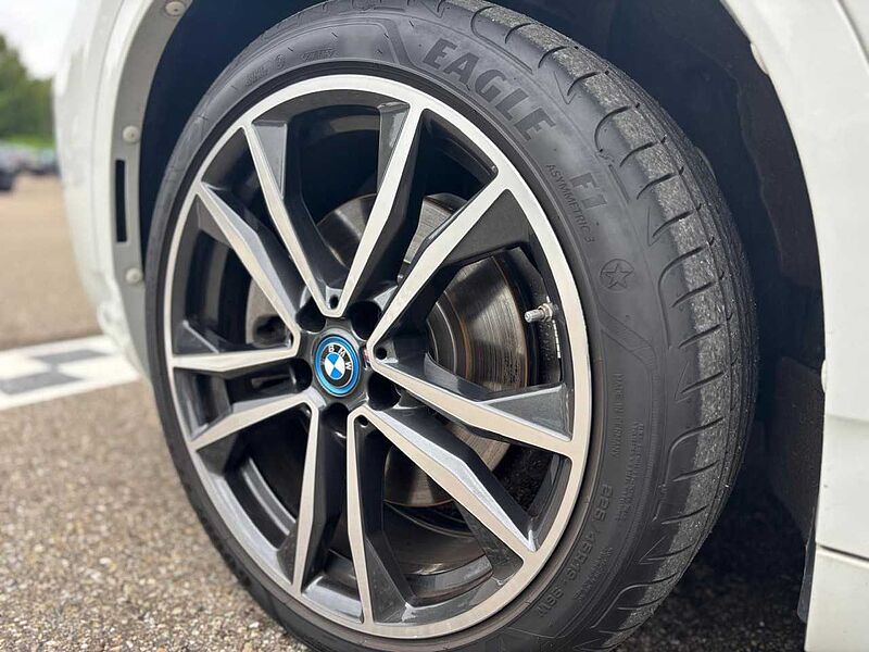 BMW X2 x25e M Sport Navi LED Har/Kar. Tempom. DAB 19' 19'