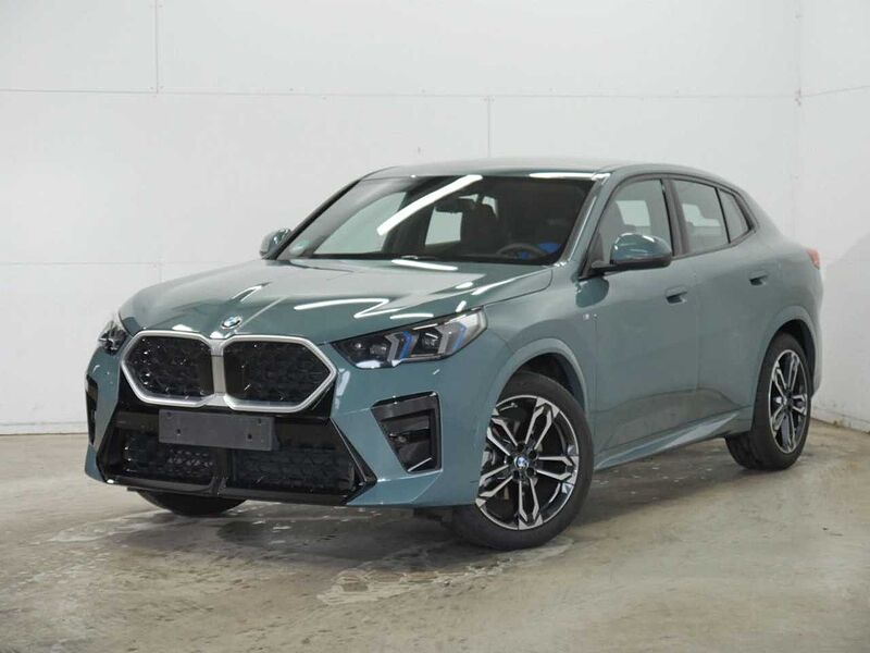 BMW X2 s18d M Sport ACC HUD IconGlow. SuView. KomfZ19' IconGlow. SuView. KomfZ19' Sportpaket Bluetooth Navi LED Klima PDC el. Fenster