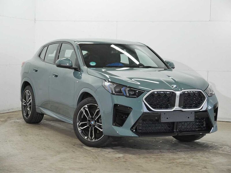 BMW X2 s18d M Sport ACC HUD IconGlow. SuView. KomfZ19' IconGlow. SuView. KomfZ19' Sportpaket Bluetooth Navi LED Klima PDC el. Fenster