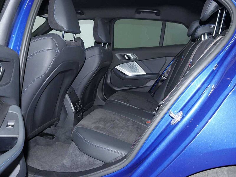 BMW 120d M Sport Pro HUD Kamera Lenkh. LiveProf. KomfZ 120 Sportpaket Bluetooth Navi LED Klima PDC el. Fenster