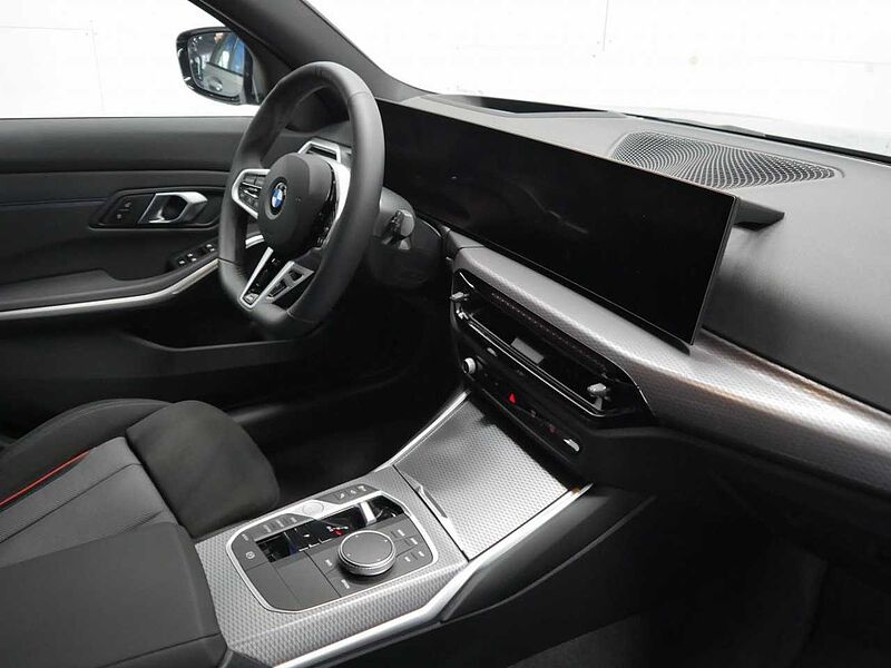 BMW 318d T. M Sport HUD SuView. LiveProf. KomfZ. AHK18' 318 SuView. LiveProf. KomfZ. AHK18' Sportpaket Bluetooth Navi LED Klima Aktivlenkun