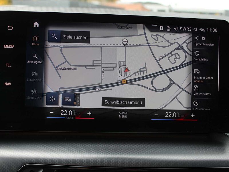 BMW 220i A. T. M Sport HUD Ha/Ka. LiveProf. Kamera 360° 220 Active Tourer