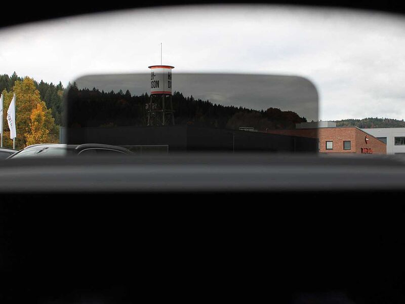 BMW 220i A. T. M Sport HUD Ha/Ka. LiveProf. Kamera 360° 220 Active Tourer