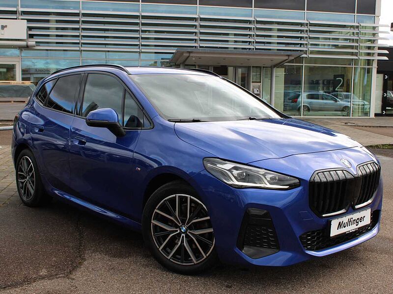 BMW 220i A. T. M Sport HUD Ha/Ka. LiveProf. Kamera 360° 220 Active Tourer