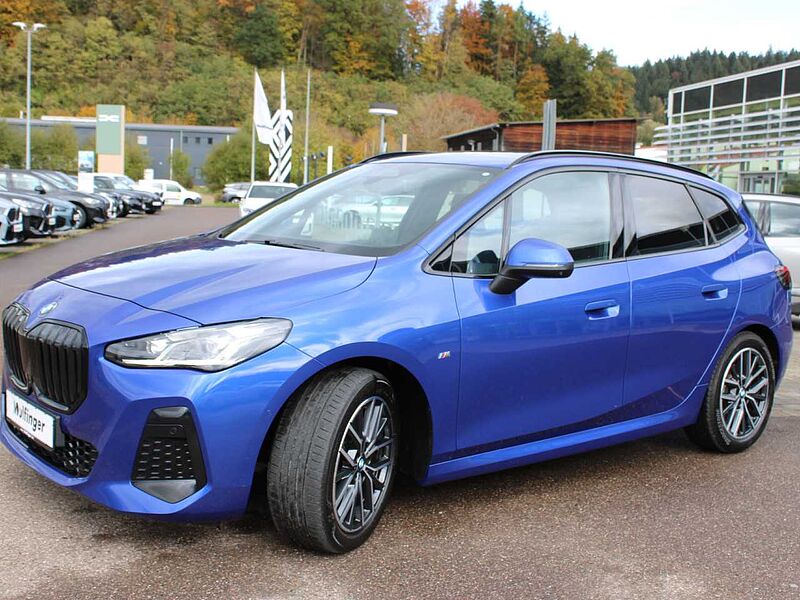 BMW 220i A. T. M Sport HUD Ha/Ka. LiveProf. Kamera 360° 220 Active Tourer