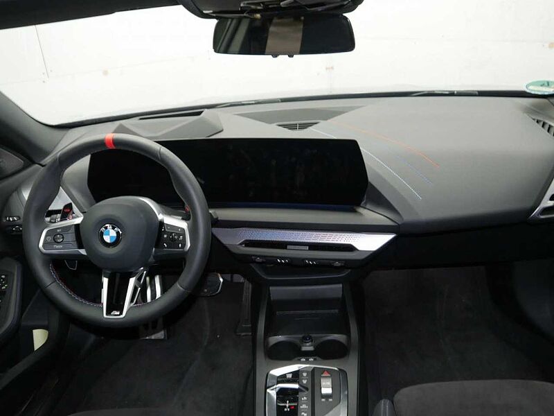 BMW M235 xDr. GC. Pro ACC SurView PanoD. Lenkradh.19' HUD Gran Coupé PanoD. Lenkradh.19' Sportpaket Bluetooth Navi LED Klima PDC el. Fenste