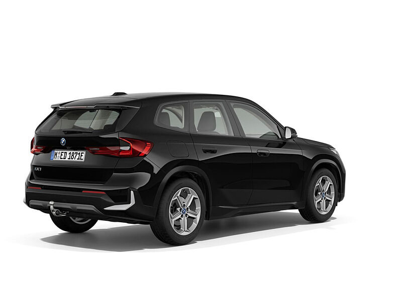 BMW iX1 xDrive 30 KomfZ AdapLED HUD PaAs Plus LiveProf