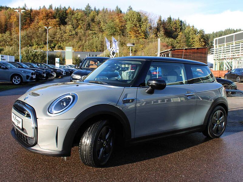 MINI Cooper SE Navi LED Wärmepumpe DAB Essential Trim