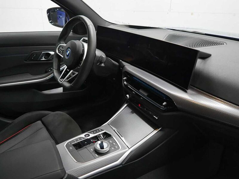 BMW 330e xDr. T.M Sport Pro HUD ACC PanoDach HiFi AHK 330 Sportpaket Bluetooth Navi LED Klima Aktivlenkung Standhzg PDC el. Fenster