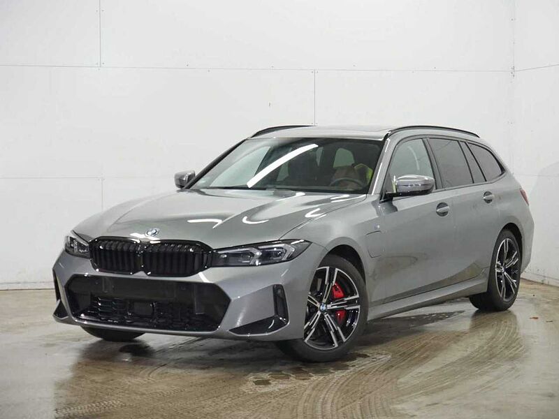 BMW 330e T. M Sport Pro HUD ACC PanoD. SuView H/K AHK 330 Sportpaket Bluetooth Navi LED Klima Aktivlenkung Standhzg PDC el. Fenster