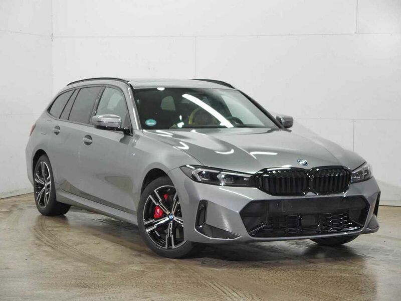 BMW 330e T. M Sport Pro HUD ACC PanoD. SuView H/K AHK 330 Sportpaket Bluetooth Navi LED Klima Aktivlenkung Standhzg PDC el. Fenster