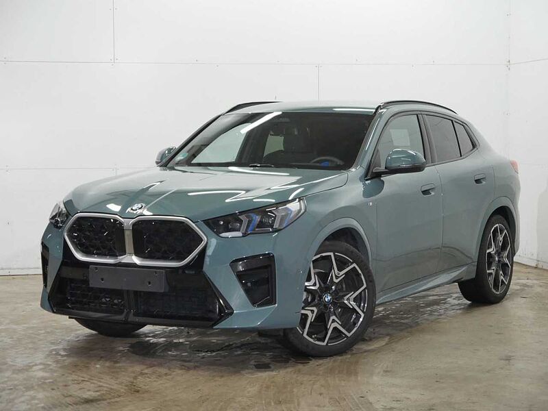 BMW X2 xDrive20d M Sport ACC IconGlow. SuView. AHK 20' 20' Sportpaket Bluetooth HUD Navi LED Klima PDC el. Fenster