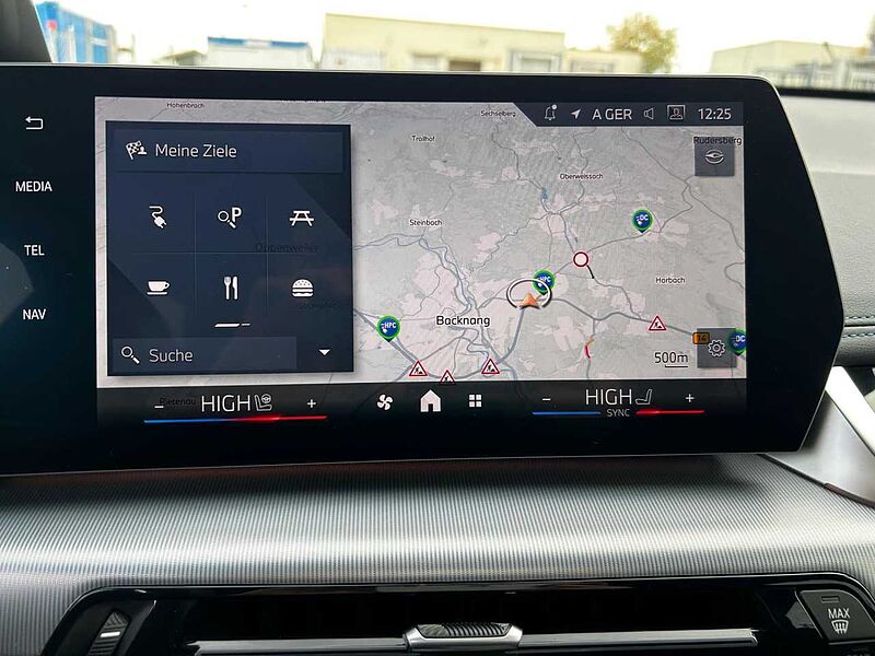 BMW iX1 e20 M Sport HUD ACC SuView. .Lenkh. AktivS.19' SuView. .Lenkh. AktivS.19' Sportpaket Bluetooth Navi LED Klima PDC el. Fenster