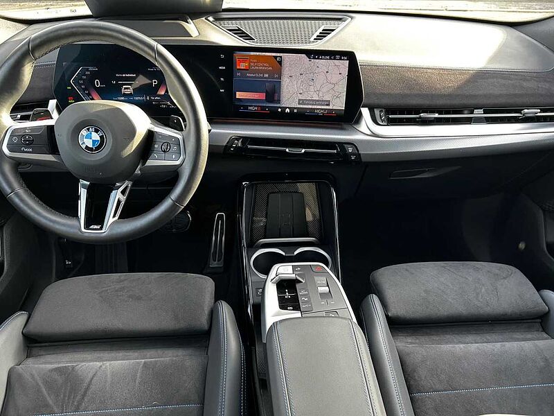 BMW X2 s20i M Sport HUD ACC SuView LiveProf. Lenkh.19 Sportpaket Bluetooth Navi LED Klima PDC el. Fenster