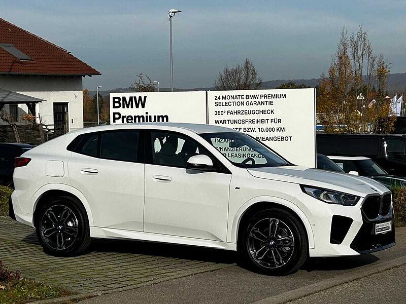 BMW X2 s20i M Sport HUD ACC SuView LiveProf. Lenkh.19 Sportpaket Bluetooth Navi LED Klima PDC el. Fenster