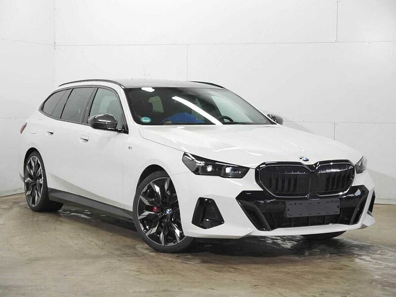 BMW 520d T. M Sport Pro Carbon IntAktivL. PanoD. AHK21' 520 IntAktivL. PanoD. AHK21' Sportpaket Bluetooth HUD Navi LED Klima Aktivlenkung