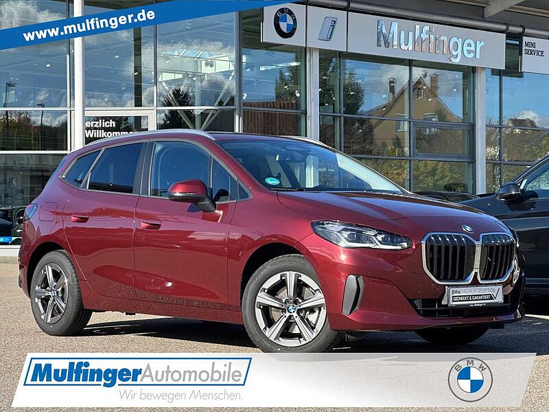 BMW 220i ActiveT. HUD PanoDach SurView. LiveProf. AHK 220 Active Tourer Bluetooth Navi LED Klima PDC el. Fenster