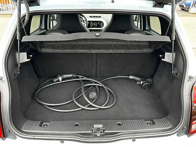 Renault Twingo Electric Techno Sitzh. Kamera Klima Apple Bluetooth Navi Einparkhilfe el. Fenster