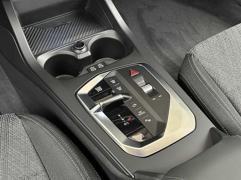 BMW 120 PremPaket DrivAss Komf. Ad. LED SH 17' Klima 17' PDC