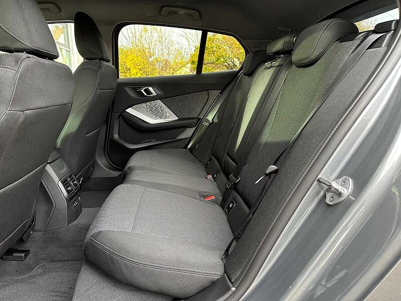 BMW 120 PremPaket DrivAss Komf. Ad. LED SH 17' Klima 17' PDC