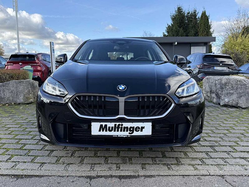 BMW 120 Kamera Sitzheizung ACC LED Navi Klima PDC el. Fenster