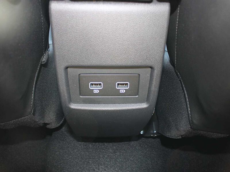 Dacia Duster TCe 130 Extreme AHK Navi LED Sitzheiz.