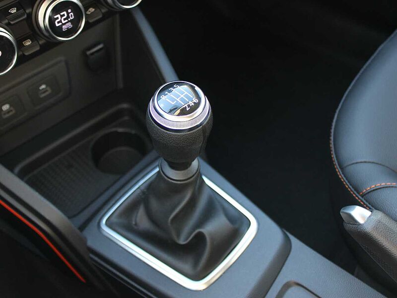 Dacia Duster TCe 130 Extreme AHK Navi LED Sitzheiz.