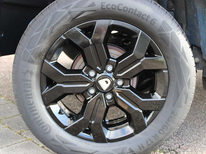 Dacia Duster TCe 130 Extreme AHK Navi LED Sitzheiz.