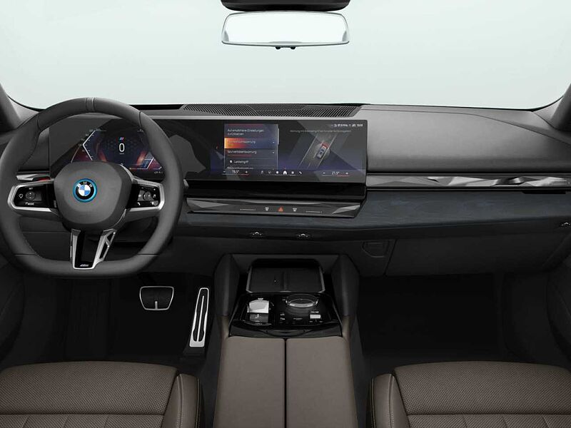 BMW i5 eDrive40 M Sport AdapLED PaAs+DrivAs KomfZ HUD