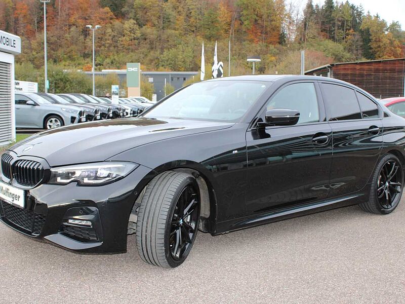 BMW 330i Lim xDrive MSport AHK Standhzg HiFi Glasd 330
