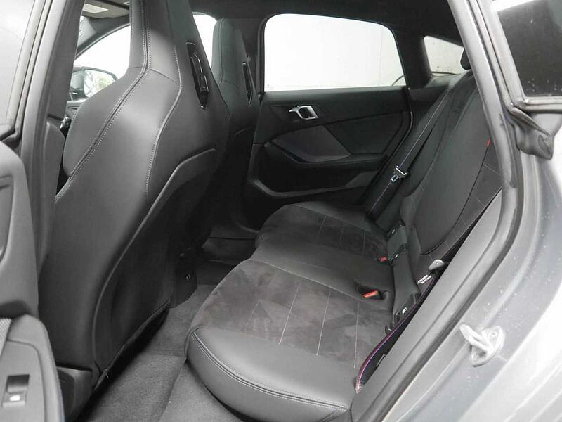 BMW M235 xDr. GC. M Pro HUD ACC SuView H/K PanoD.19' Gran Coupé PanoD.19' Sportpaket Bluetooth Navi LED Klima PDC el. Fenster