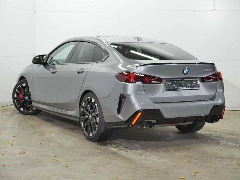 BMW M235 xDr. GC. M Pro HUD ACC SuView H/K PanoD.19' Gran Coupé PanoD.19' Sportpaket Bluetooth Navi LED Klima PDC el. Fenster
