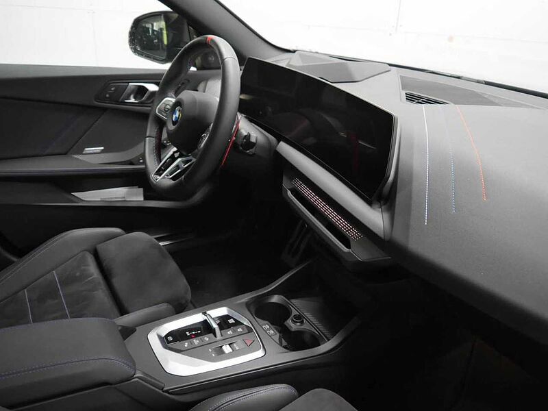 BMW M235 xDr. GC. M Pro HUD ACC SuView H/K PanoD.19' Gran Coupé PanoD.19' Sportpaket Bluetooth Navi LED Klima PDC el. Fenster