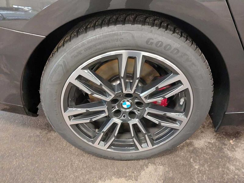 BMW 540d xDr. M Sport Pro ACC Standh. SuView. B&W AHK HUD 540 Sportpaket Bluetooth Navi LED Vollleder Klima Standhzg PDC el. Fenster