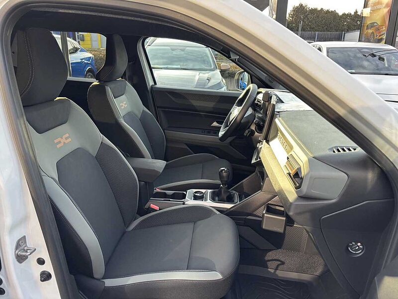 Dacia Extreme TCe 130 4X4 SHZ NAVI Lenkradh. Multiview Duster Bluetooth LED Klima Einparkhilfe el. Fenster