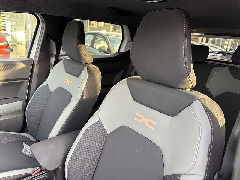 Dacia Extreme TCe 130 4X4 SHZ NAVI Lenkradh. Multiview Duster Bluetooth LED Klima Einparkhilfe el. Fenster