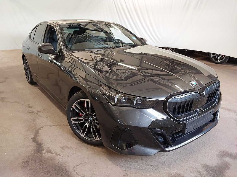 BMW 540d xDr. M Sport Pro PanoD. Standh. AHK ACC HUD HK 540 Sportpaket Bluetooth Navi LED Vollleder Klima Standhzg PDC el. Fenster