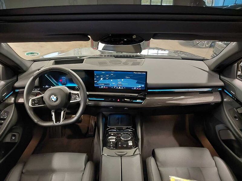 BMW 540d xDr. M Sport Pro PanoD. Standh. AHK ACC HUD HK 540 Sportpaket Bluetooth Navi LED Vollleder Klima Standhzg PDC el. Fenster