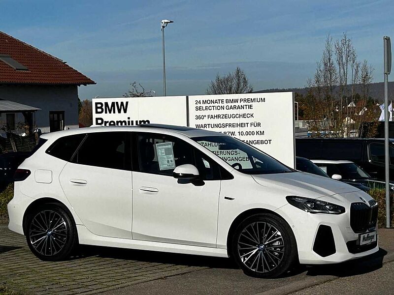 BMW 230e xDr. AT. M Sport HUD ACC SuView H/K PanoD.19' 230 Active Tourer PanoD.19' Sportpaket Bluetooth Navi LED Klima Standhzg PDC el.