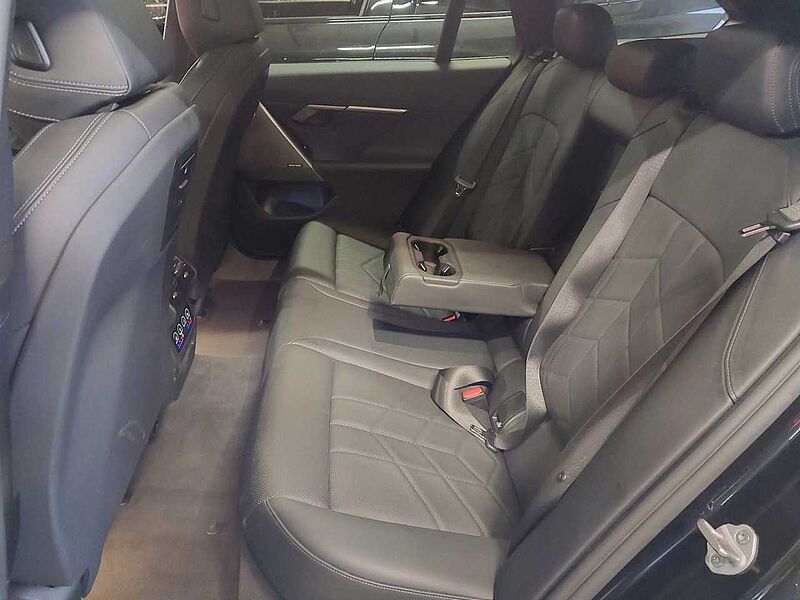 BMW 520d xDr. M Sport PanoD. Standh. AHK SuView HUD ACC 520