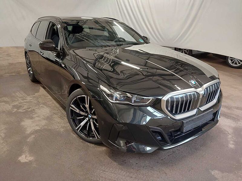 BMW 520d xDr. M Sport PanoD. Standh. AHK SuView HUD ACC 520